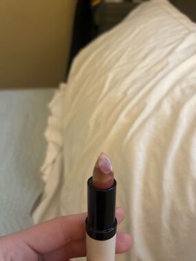 NWT Laura Gellar Berry Banana Lipstick